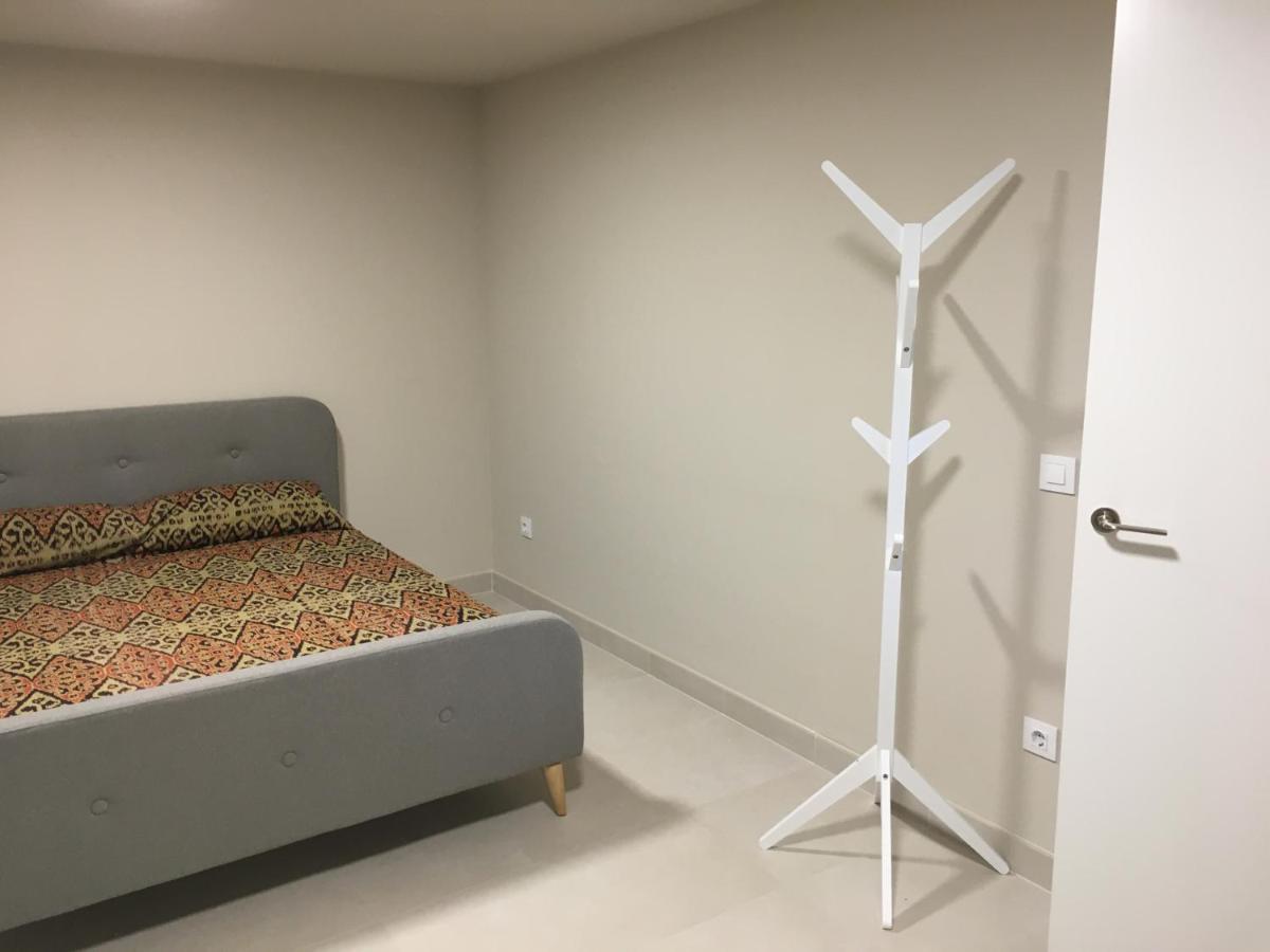 Very Beautiful Modern 2-Bed Apartment In Γιαβέα Εξωτερικό φωτογραφία